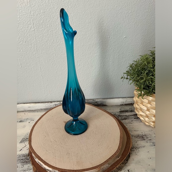 ✨SOLD✨Vintage Viking Blue Mid Century Swung Vase 10.75" Bluenique Handmade Blown - Picture 4 of 10